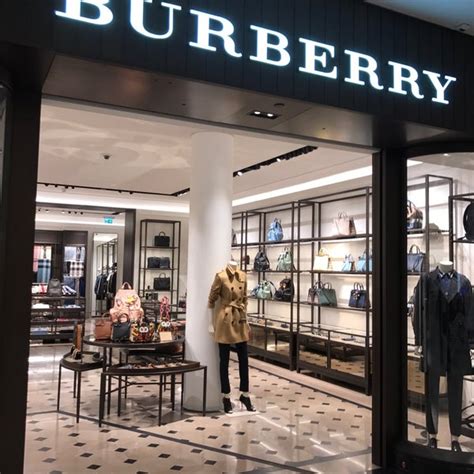 burberry schiphol|shops in schiphol.